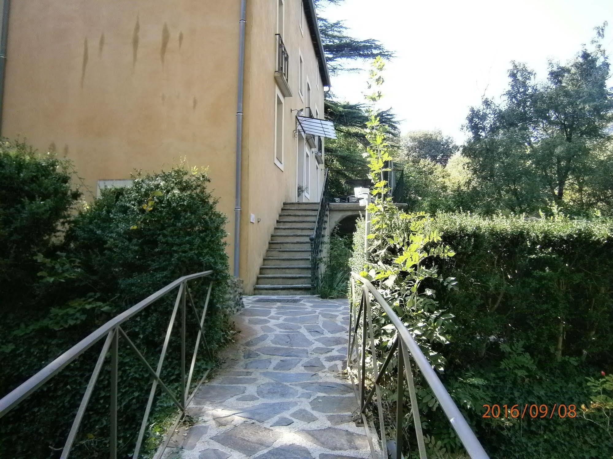 Hotel Mas Du Cougnet Valleraugue Exterior foto